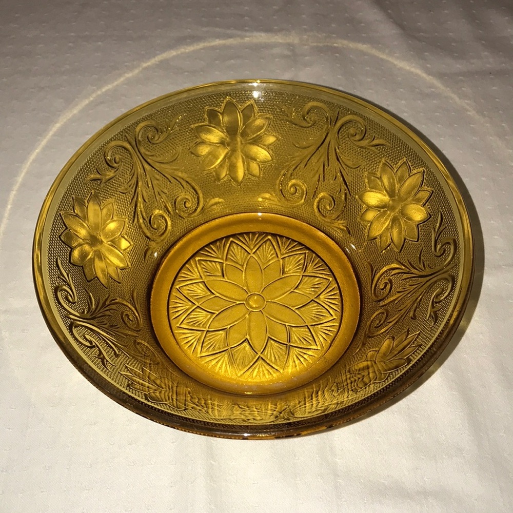 Vintage Indiana Amber Glass Serving Bowl